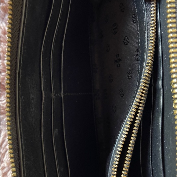 Tory Burch wallet, black leather, excellent condition. - Picture 11 of 13